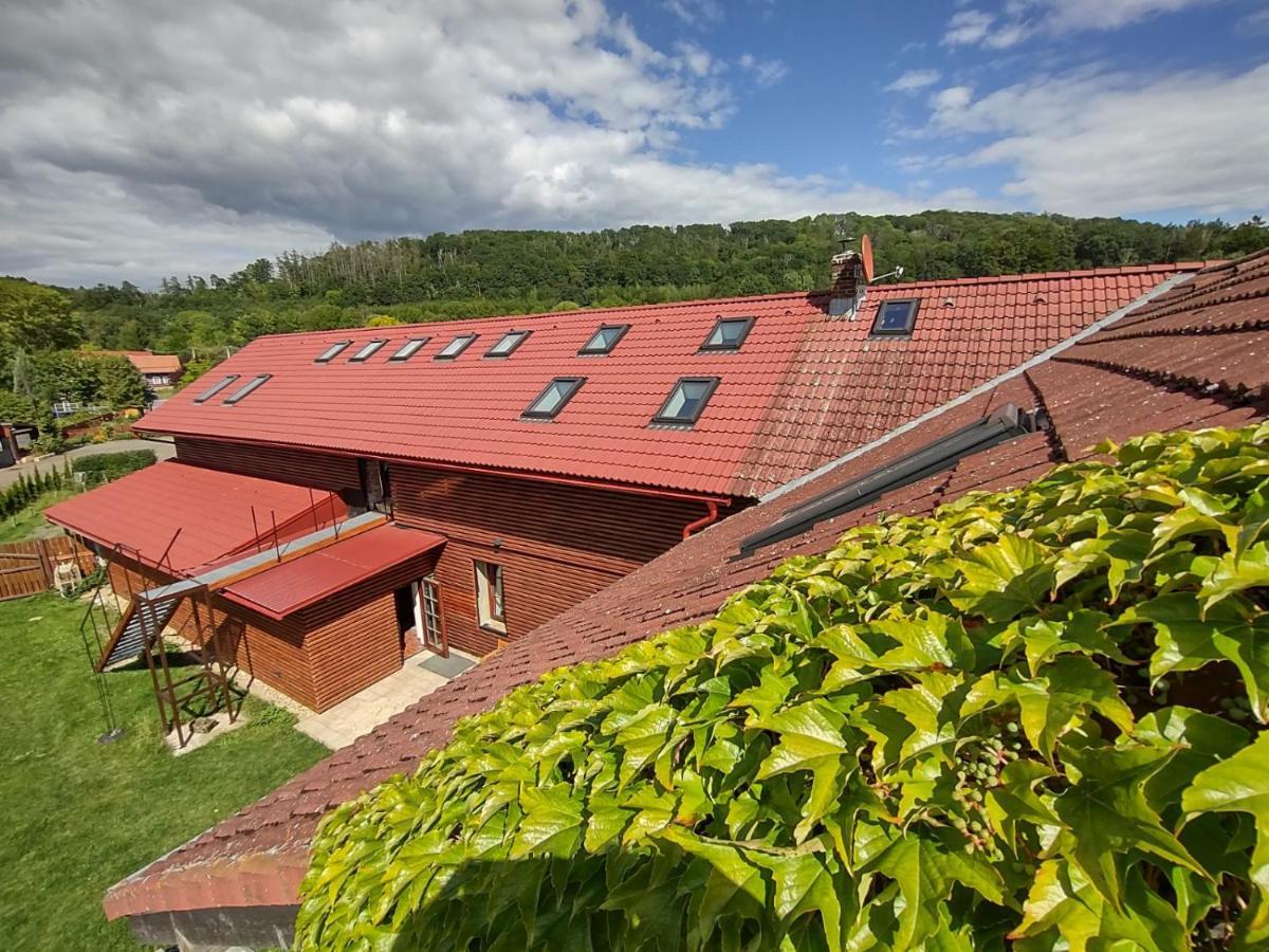 Pekloveske Apartmany V Ceskem Raji Železnice Exterior foto