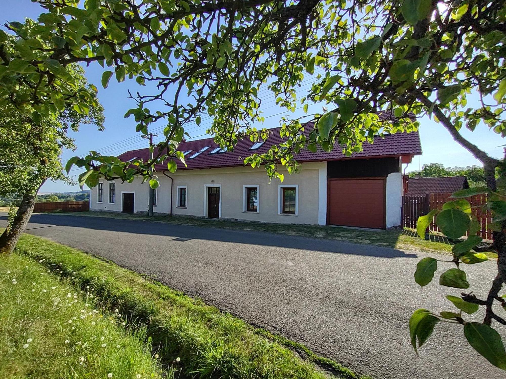 Pekloveske Apartmany V Ceskem Raji Železnice Exterior foto